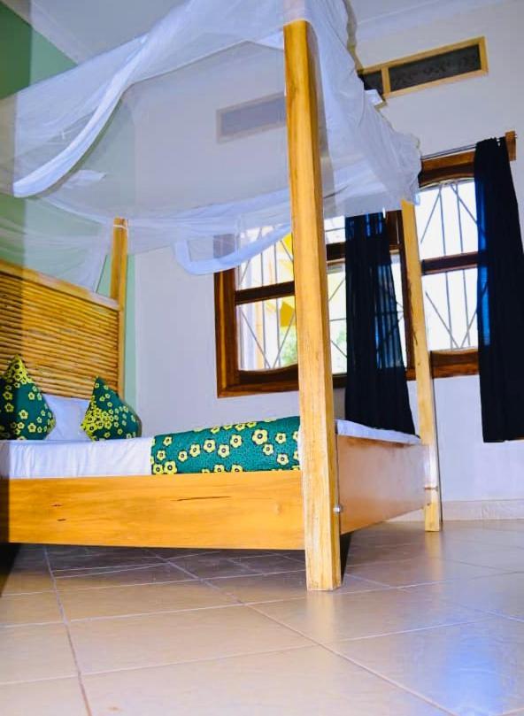 Bed and Breakfast Buutu Nest Jinja Zewnętrze zdjęcie